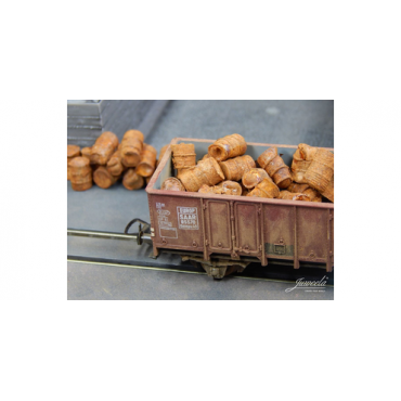 Juweela Oude verroeste vaten ca 36 stuks